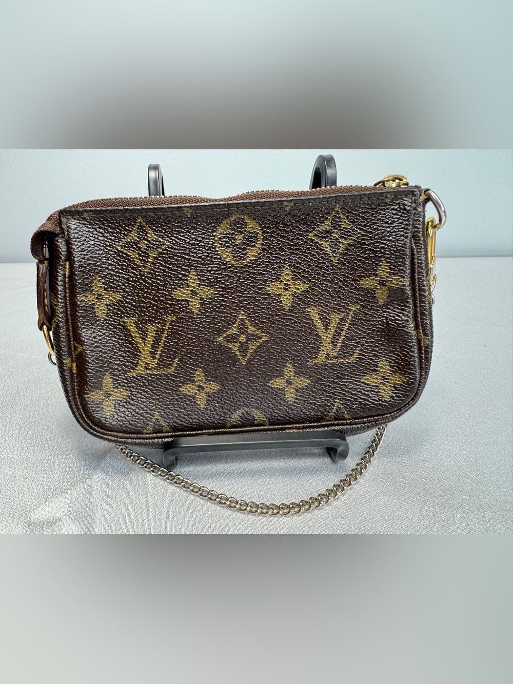 Louis Vuitton LV monogram Mini Pouchette